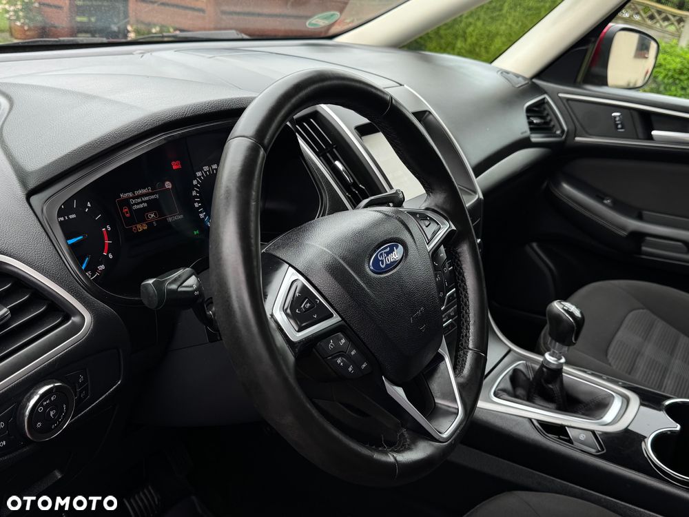 Ford Galaxy - 11