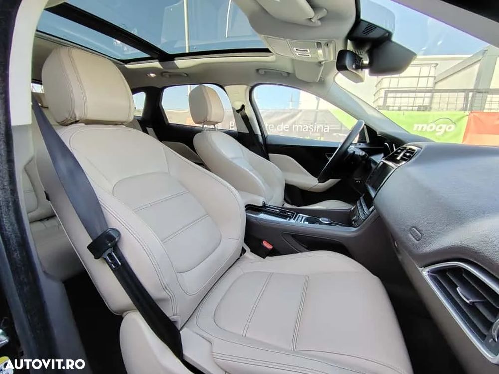 Jaguar F-Pace 20d AWD Prestige - 10