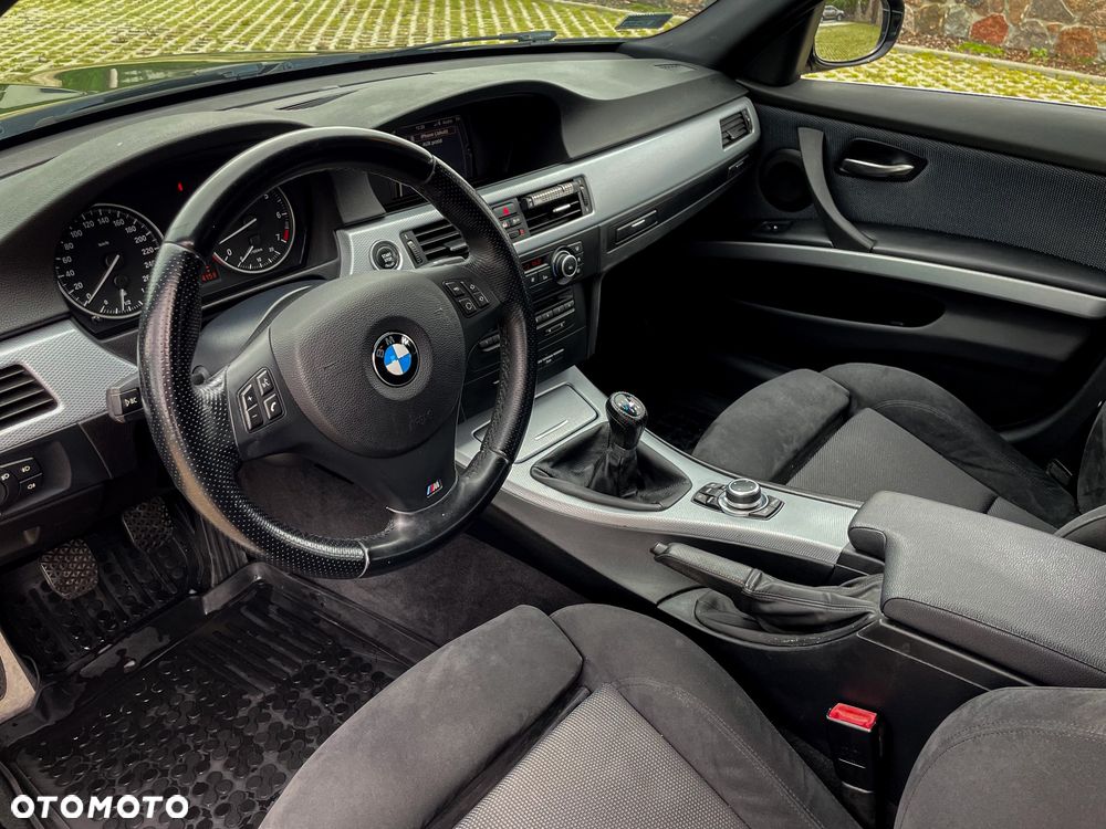 BMW Seria 3 318i Edition Sport - 11