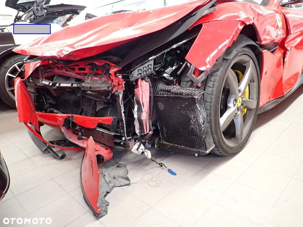 Ferrari Portofino - 5