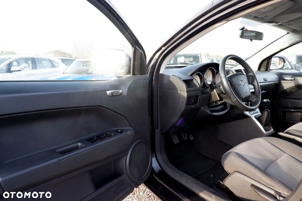 Dodge Caliber 2.0 CRD SXT - 24