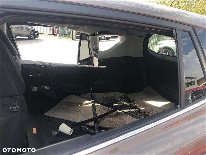 Toyota RAV4 - 6