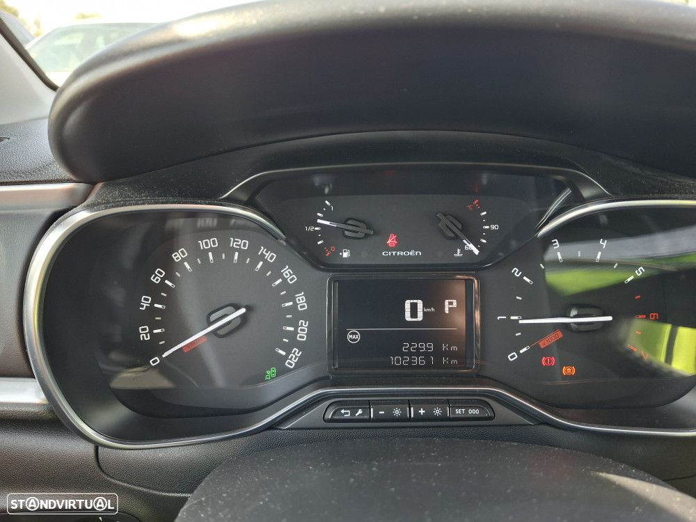 Citroën C3 1.2 PureTech Shine EAT6 - 8