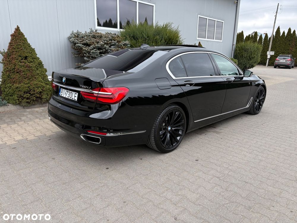 BMW Seria 7 750Li Edition Exclusive - 5