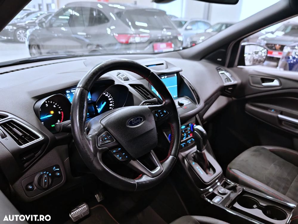 Ford Kuga 1.5 TDCi 2x4 Aut. ST-Line - 6