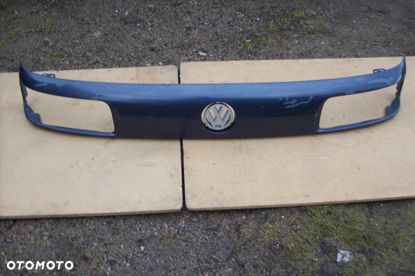 GRILL VW PASSAT B3 ROK 88/92