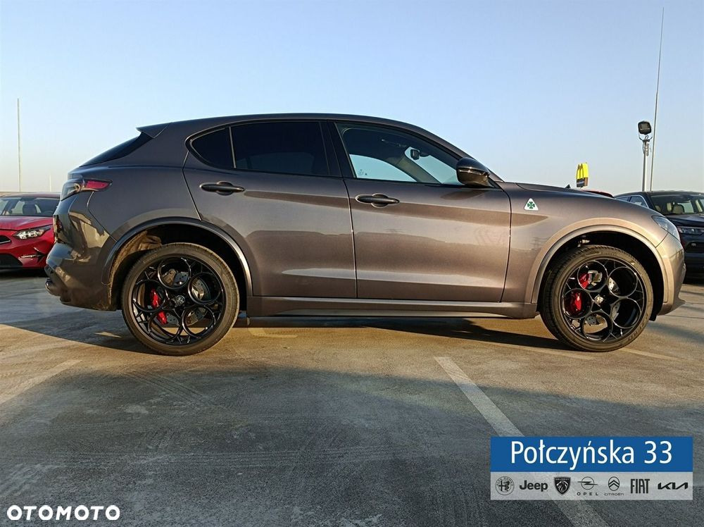 Alfa Romeo Stelvio - 3