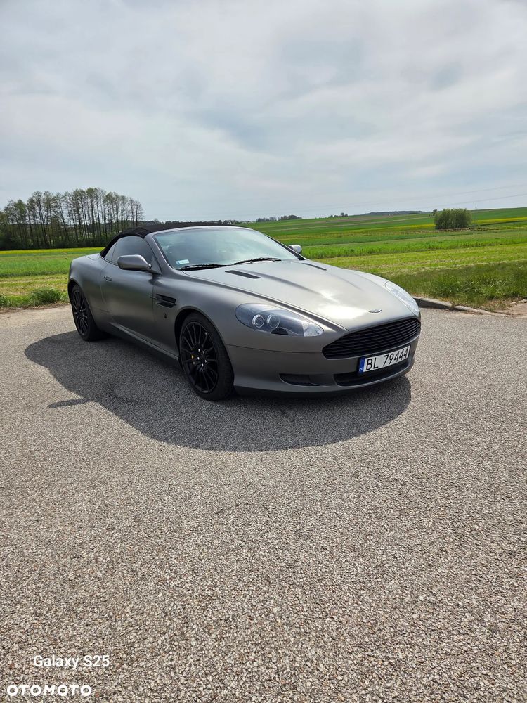 Aston Martin DB9 - 1