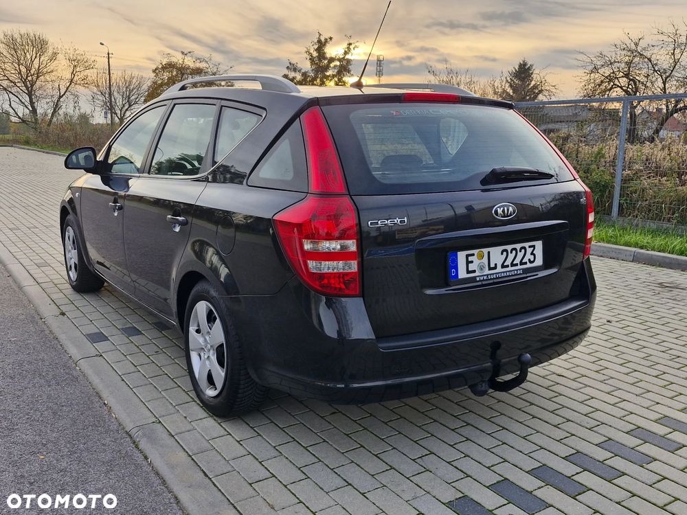 Kia Venga 1.4 CVVT Vision - 4