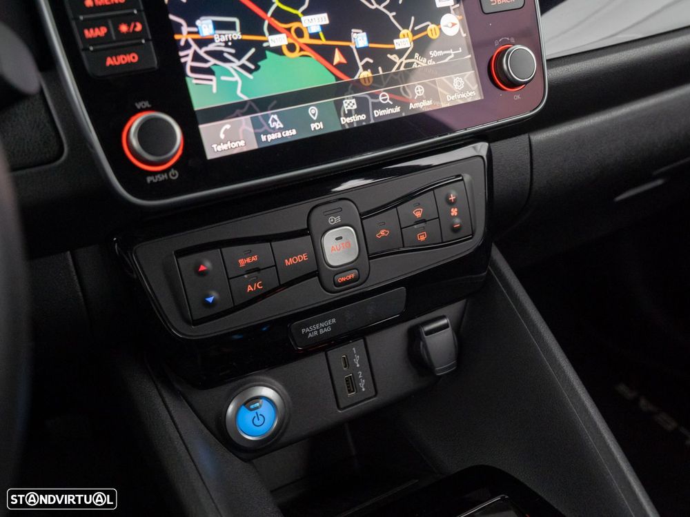 Nissan Leaf N-Connecta - 26