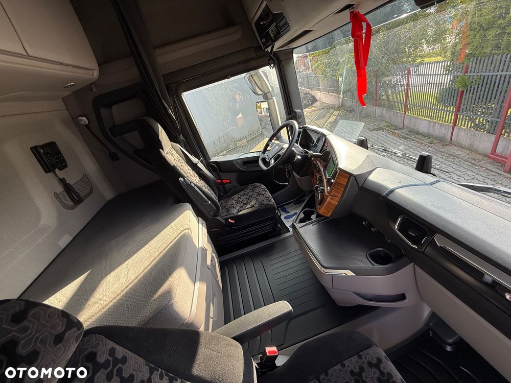 Scania - 25