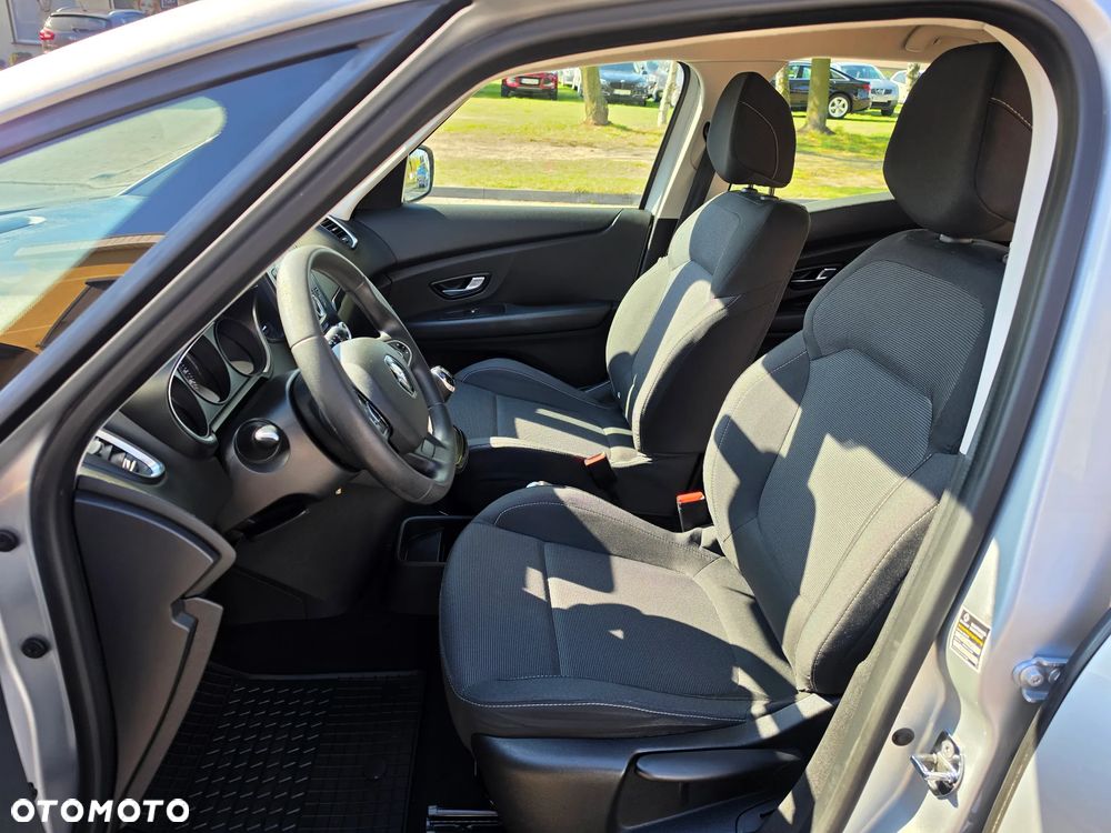 Renault Scenic - 15