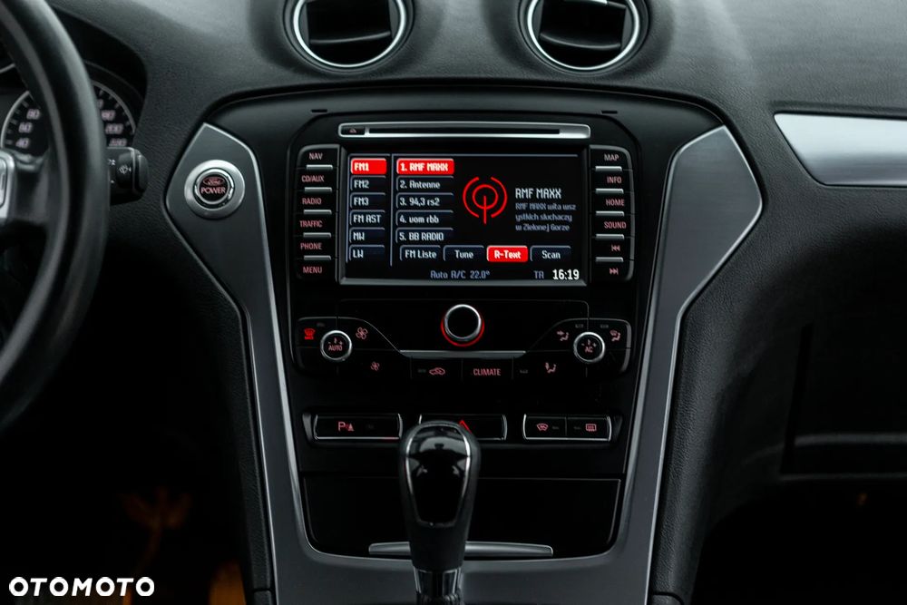 Ford Mondeo - 33