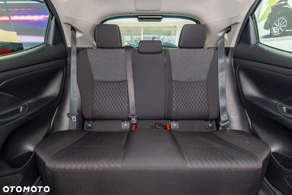 Toyota Yaris - 18