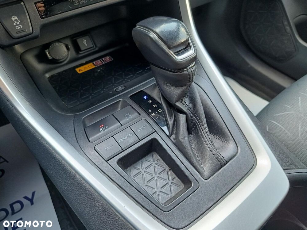 Toyota RAV4 - 25
