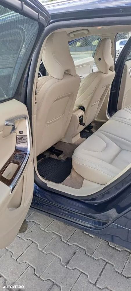 Volvo V60 - 10