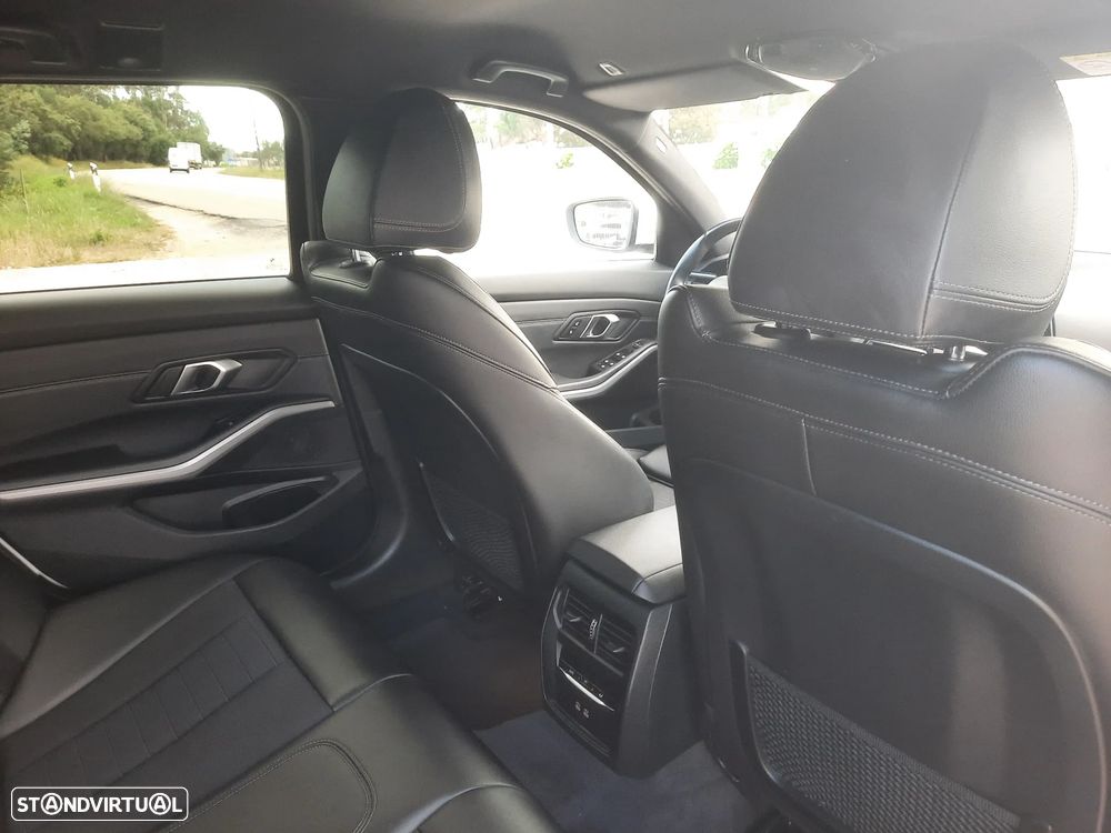 BMW 320 e Line Sport Auto - 37