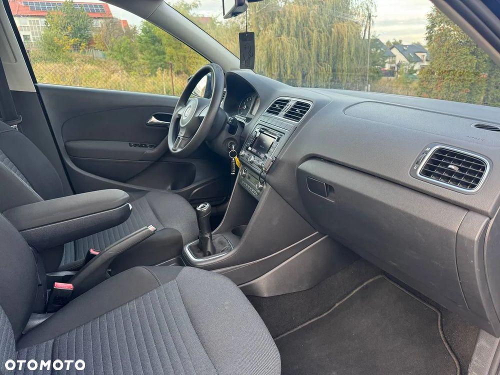 Volkswagen Polo 1.4 16V Comfortline - 19