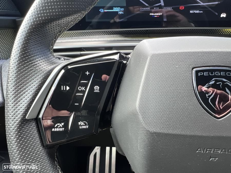 Peugeot E-3008 73 kWh GT - 32