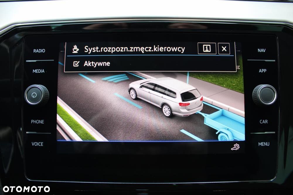 Volkswagen Passat - 26