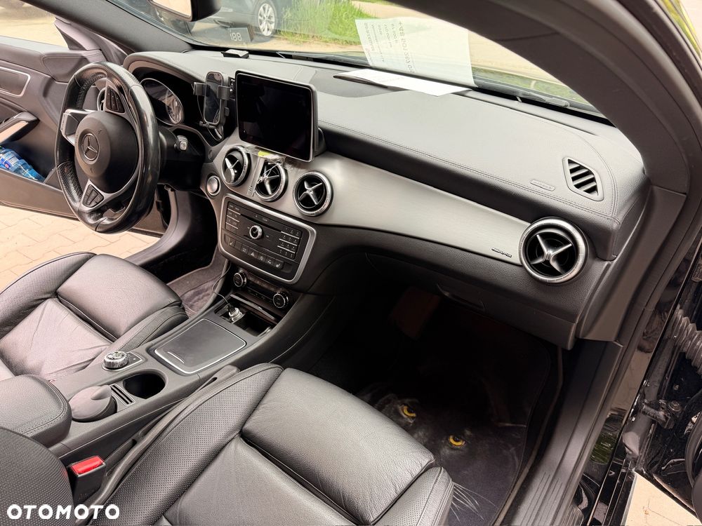 Mercedes-Benz CLA 220 (CDI) d 7G-DCT AMG Line - 7