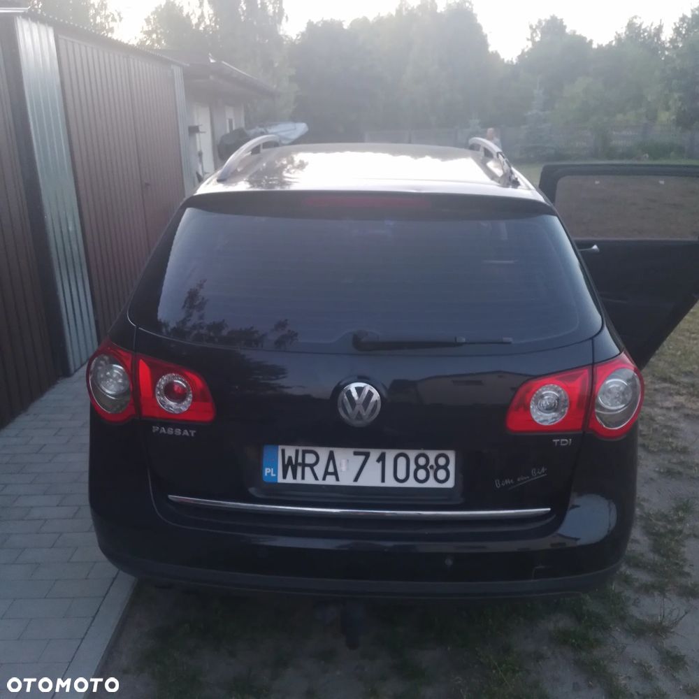 Volkswagen Passat 1.9 TDI DPF BlueMotion - 3