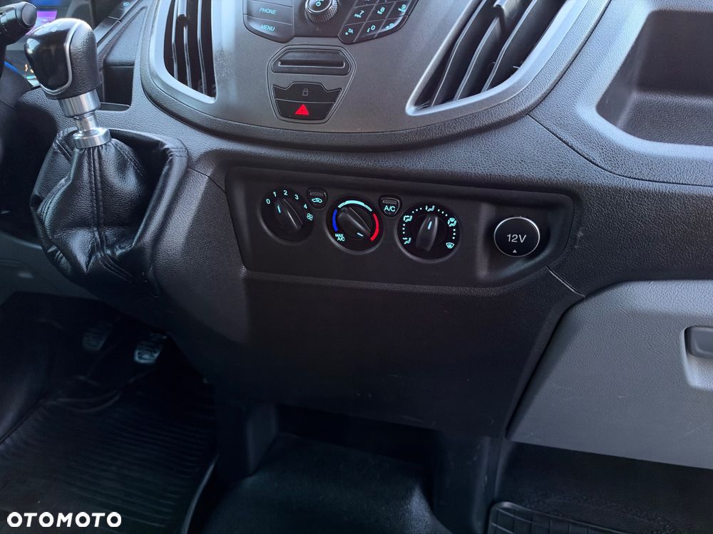 Ford Transit - 17