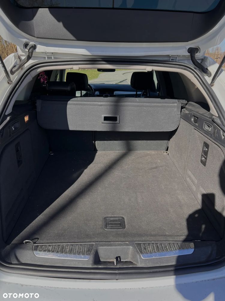 Renault Laguna 2.0 dCi Initiale ESM - 18