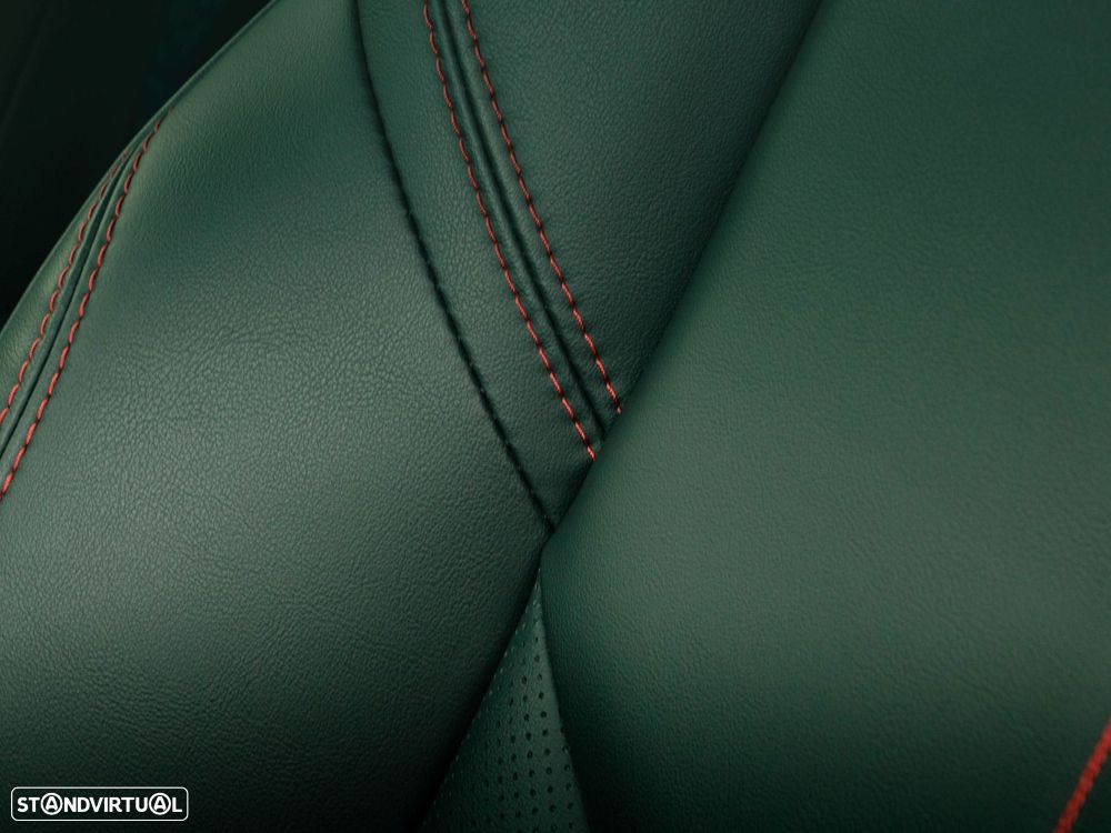 Lexus LBX - 35
