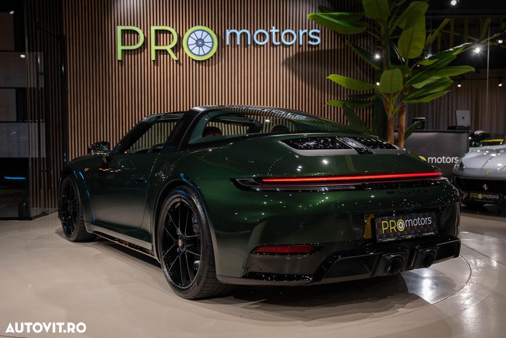 Porsche 911 Targa 4 GTS PDK - 10