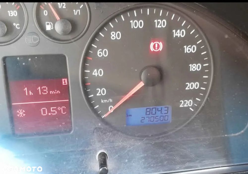 Volkswagen Transporter T5 TDI L1H1 - 18