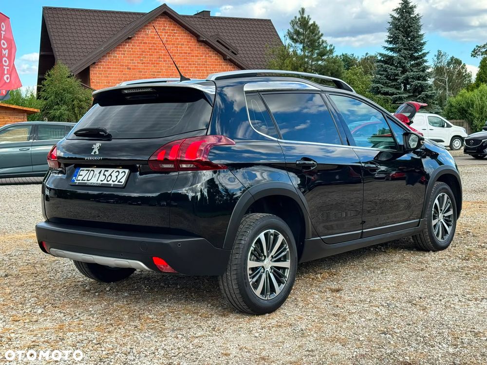 Peugeot 2008 1.2 Pure Tech GPF Allure S&S EAT6 - 12