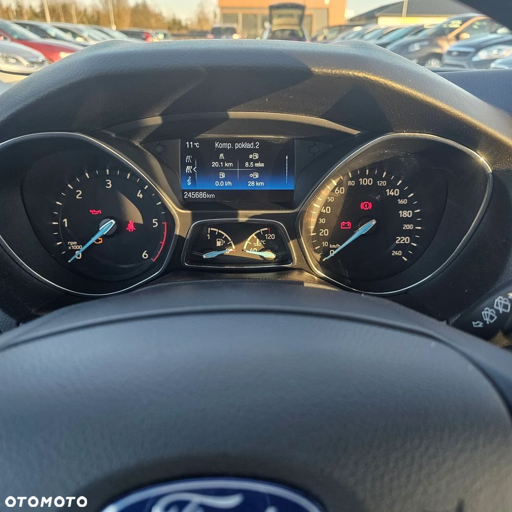 Ford Focus - 17