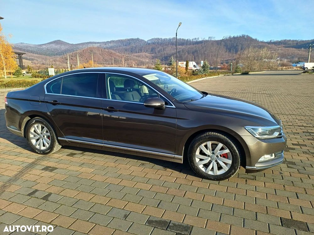 Volkswagen Passat - 12