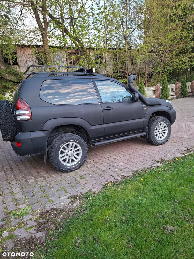 Toyota Land Cruiser - 4