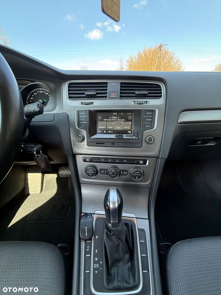 Volkswagen Golf 1.4 TSI BMT Comfortline DSG - 12