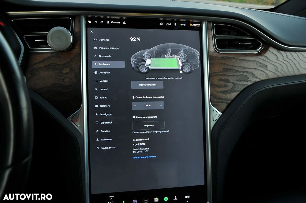 Tesla Model X - 20