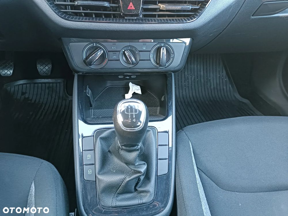 Skoda Fabia 1.0 Active - 8
