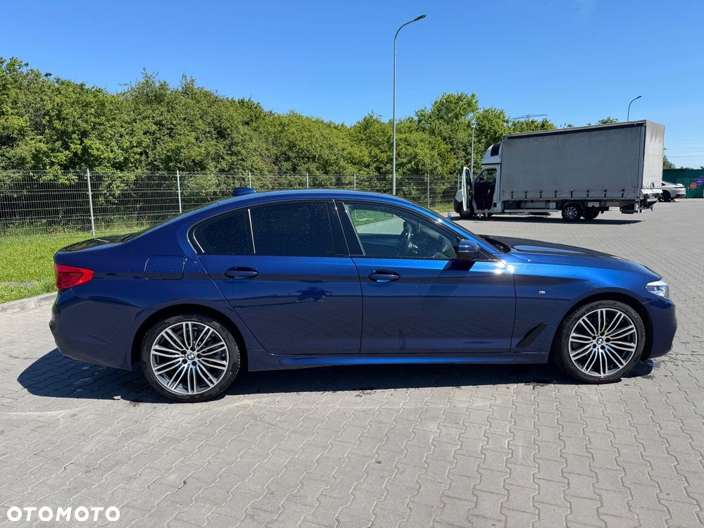 BMW Seria 5 518d M Sport - 6