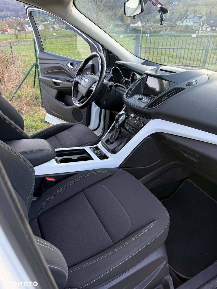Ford Kuga 2.0 TDCi 4x4 Titanium - 14