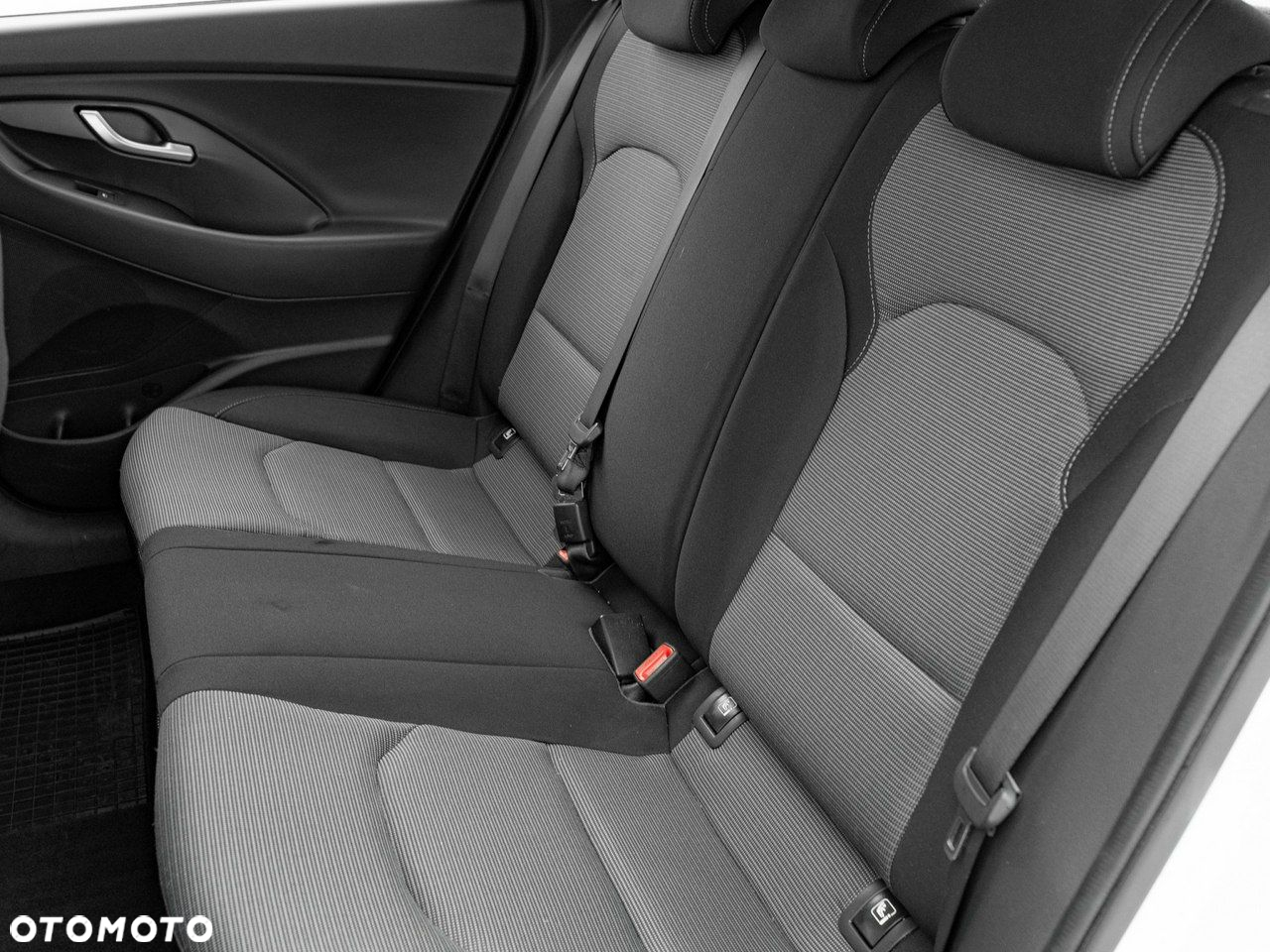 Hyundai i30 1.5 DPI Modern - 23