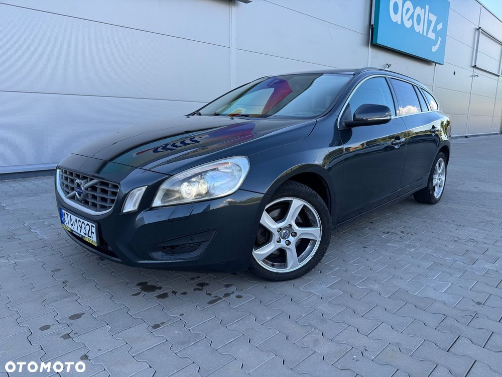 Volvo V60 D3 Momentum - 12