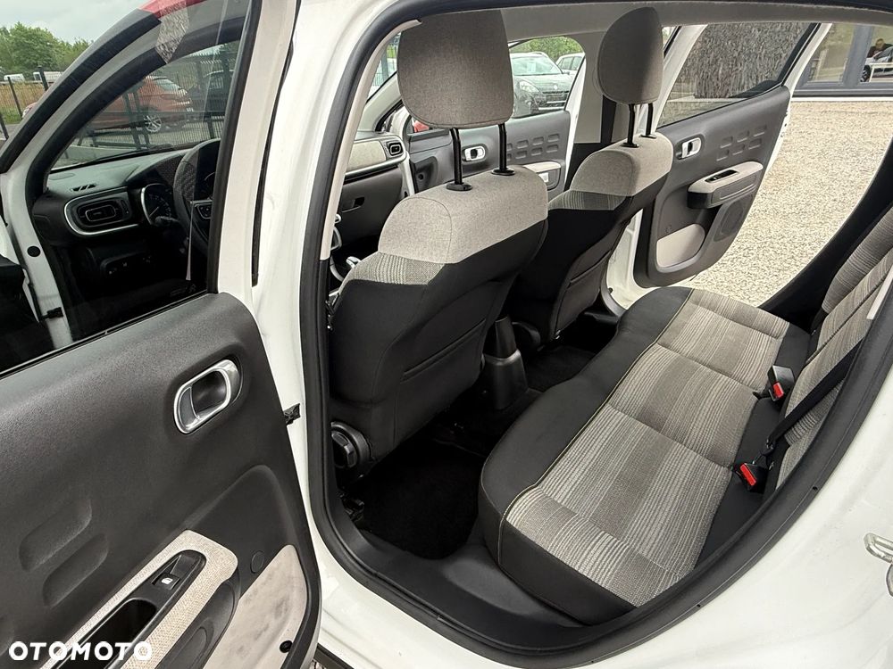 Citroën C3 Pure Tech 82 SHINE - 23