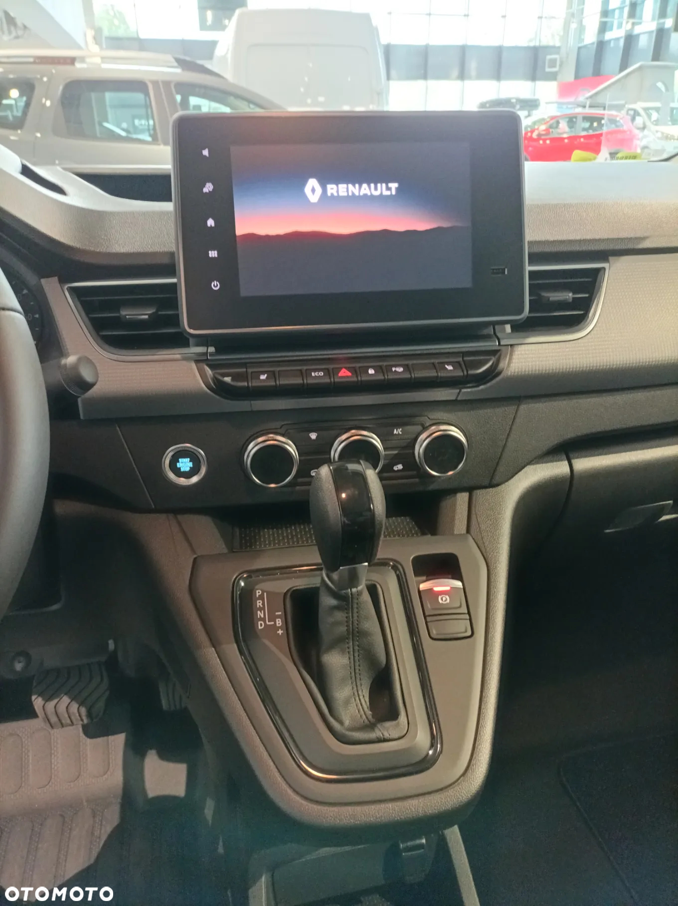 Renault Kangoo Van E-tech - 12