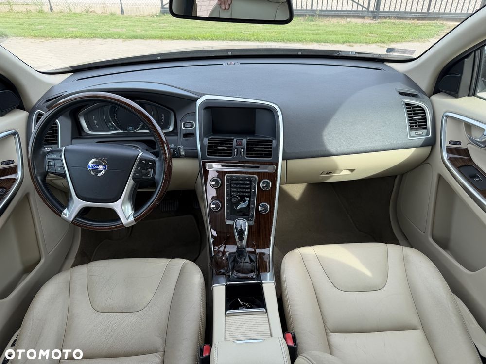 Volvo XC 60 D4 AWD Summum - 10