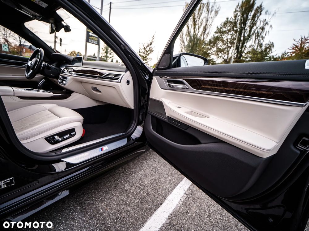 BMW Seria 7 740d xDrive - 18