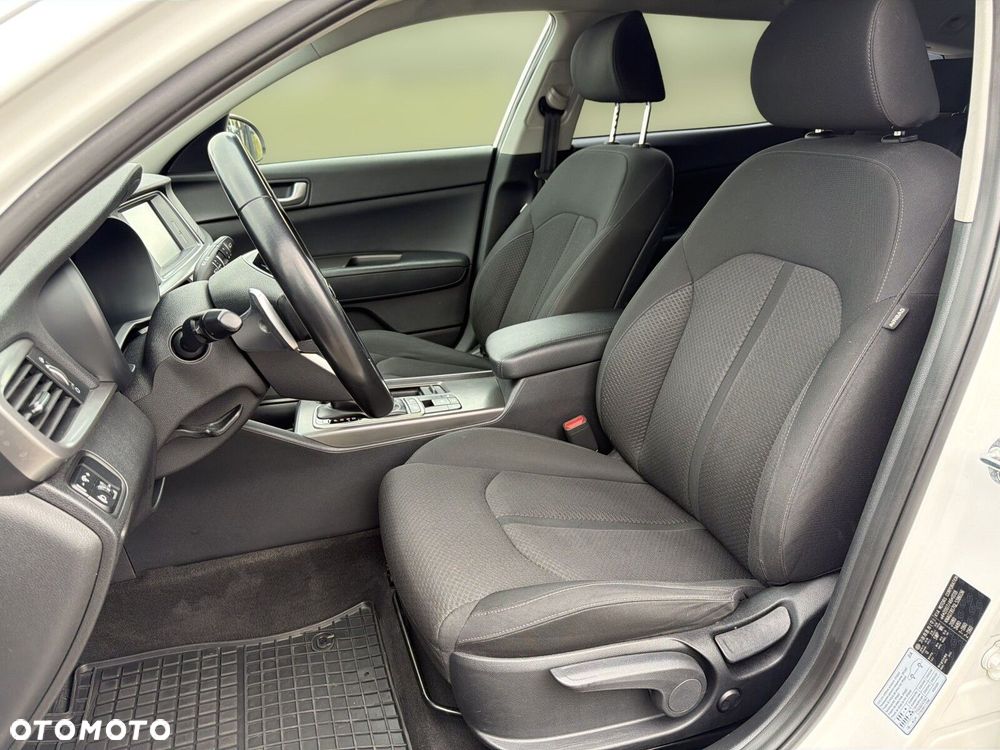 Kia Optima - 12