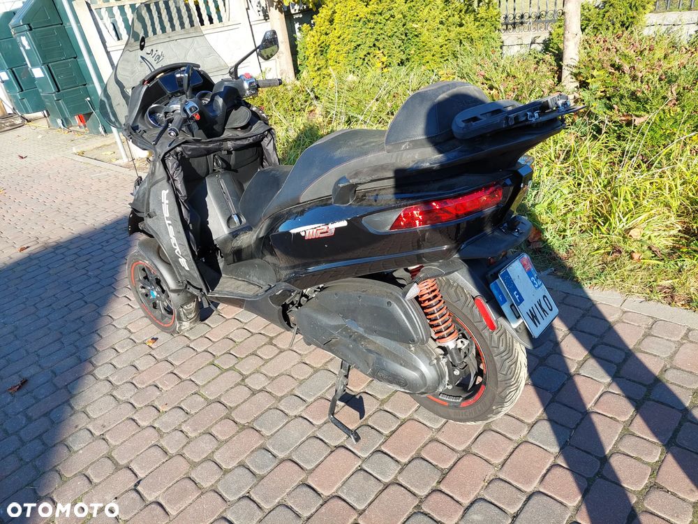 Piaggio MP-3 - 3