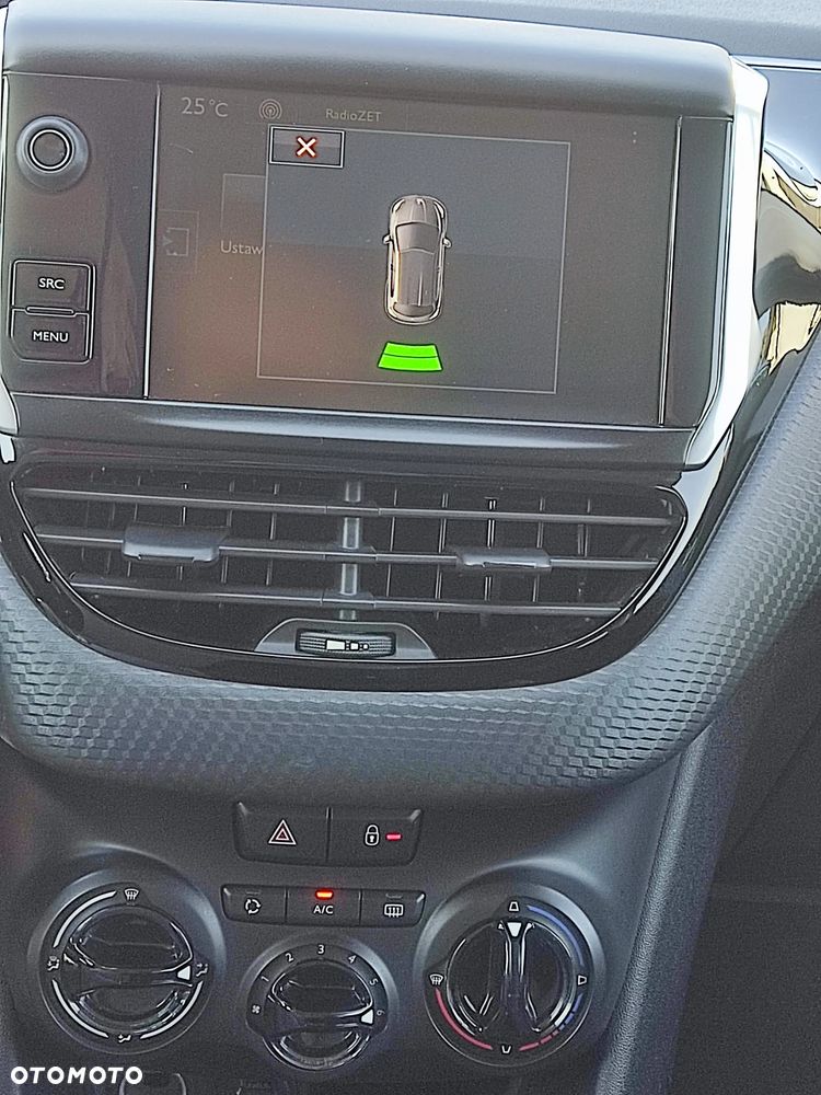 Peugeot 208 1.2 VTi Allure - 16