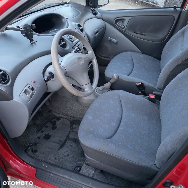 Toyota Yaris 1.0 Terra - 7